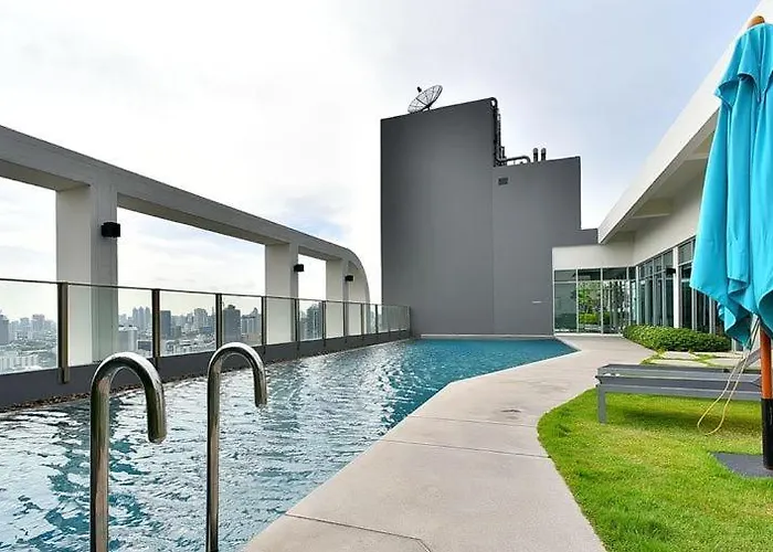 Downtown Spacious Luxury Bkk- 5 Mins Bts! * Bangkok