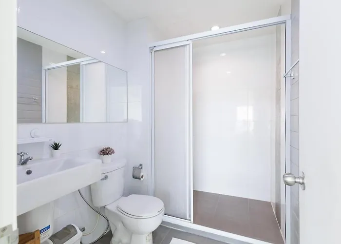 Apartment Downtown Spacious Luxury Bkk- 5 Mins Bts! Bangkok
