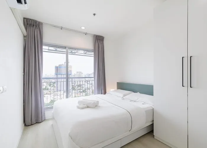 Downtown Spacious Luxury Bkk- 5 Mins Bts! Apartment Bangkok