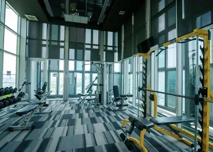 Apartment Downtown Spacious Luxury Bkk- 5 Mins Bts! *