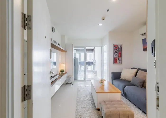 Downtown Spacious Luxury Bkk- 5 Mins Bts! * Bangkok